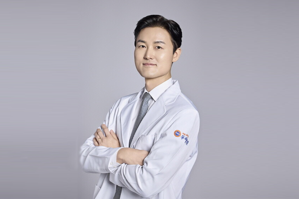 추위가 부르는 어깨 통증, ‘어깨 관절염’ 조기 진단과 치료가 중요